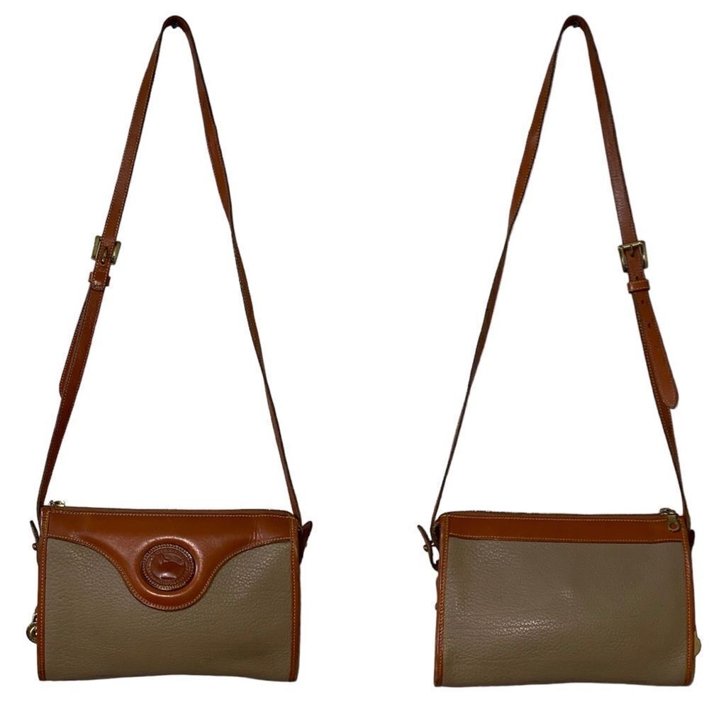 Vtg Dooney & Bourke Zip Top Classic Taupe Leather British Tan Trim Crossbody Bag